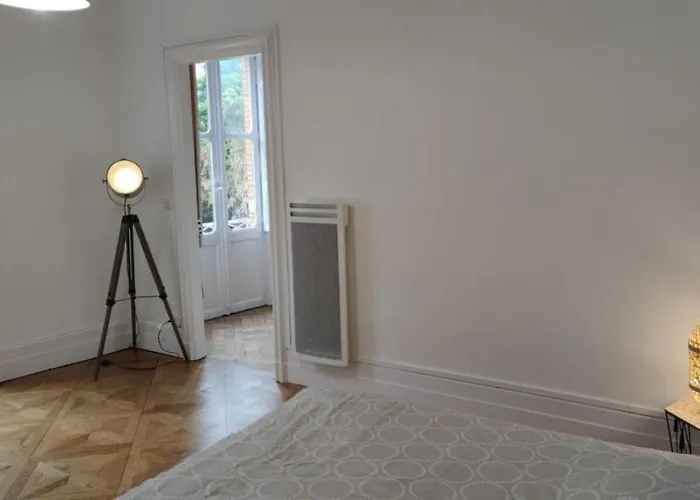 3 - T2 60m2 - Standing, Moderne Et Tout équipé - Carmes-renforts , Apartamento