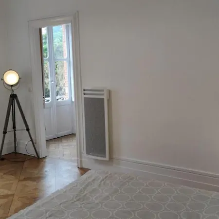 3 - T2 60m2 - Standing, Moderne Et Tout Equipe - Carmes-renforts , Apartamento